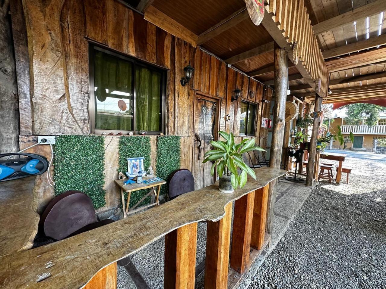 Hostel Rustico Marabi Tárcoles Esterno foto