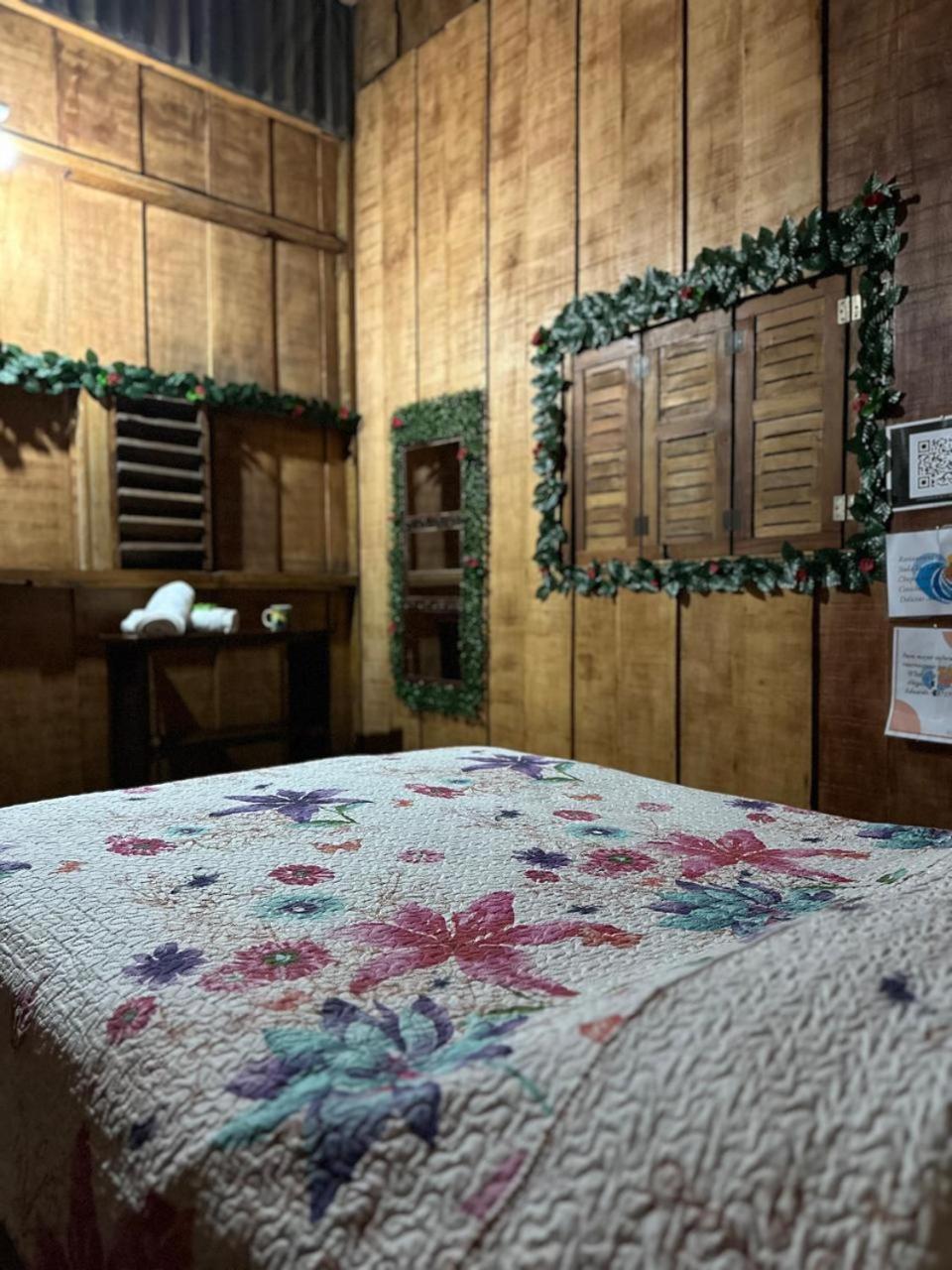 Hostel Rustico Marabi Tárcoles Esterno foto